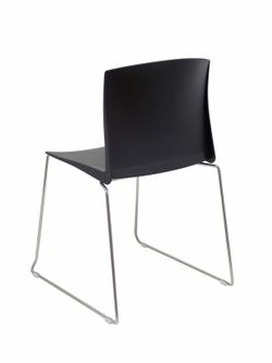 Modelo Boniches  Pack 4 sillas confidente ergonómica, apilable y con estructura de varilla cromada.  Asiento y respaldo de PVC de color negro