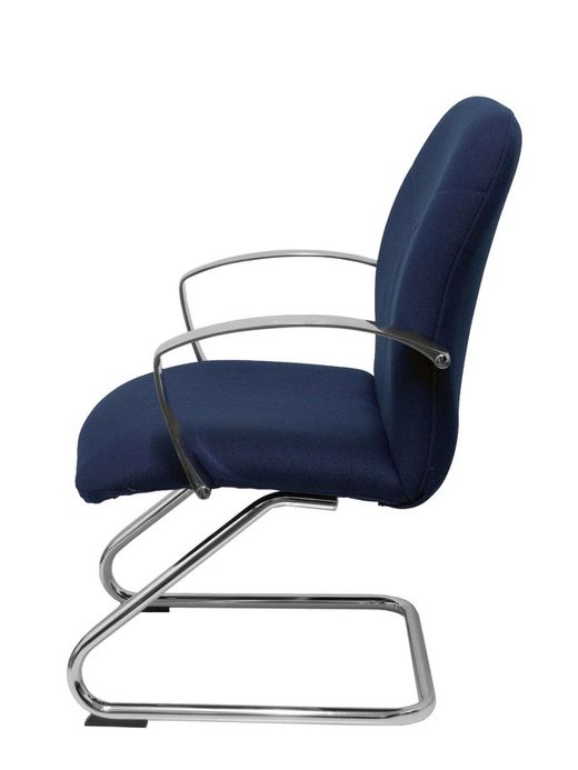 Modelo Caudete Confidente Patín  Sillón de recepción ergonómico con brazos fijos y patín cromados  Asiento y respaldo tapizados en tejido BALI color azul marino