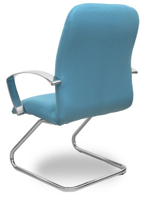Modelo Caudete Confidente Patín.Sillón de recepción ergonómico con brazos fijos y patín cromado. Asiento y respaldo tapizados en tejido BALI color azul cielo