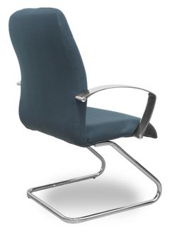Modelo Caudete Confidente Patín.Sillón de recepción ergonómico con brazos fijos y patín cromado. Asiento y respaldo tapizados en tejido BALI color gris oscuro.