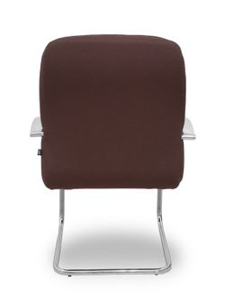 Modelo Caudete Confidente Patín.Sillón de recepción ergonómico con brazos fijos y patín cromado. Asiento y respaldo tapizados en tejido BALI color marrón oscuro.