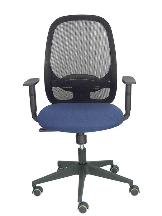 Modelo Cilanco negra - Silla de oficina ergonómica con mecanismo sincro, brazos regulables y ajustable en altura - Respaldo negro, tapizado en malla transpirable en color negro y asiento tapizado en tejido BALI color azul marino.