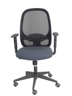 Modelo Cilanco negra - Silla de oficina ergonómica con mecanismo sincro, brazos regulables y ajustable en altura - Respaldo negro, tapizado en malla transpirable en color negro y asiento tapizado en tejido BALI color gris oscuro.