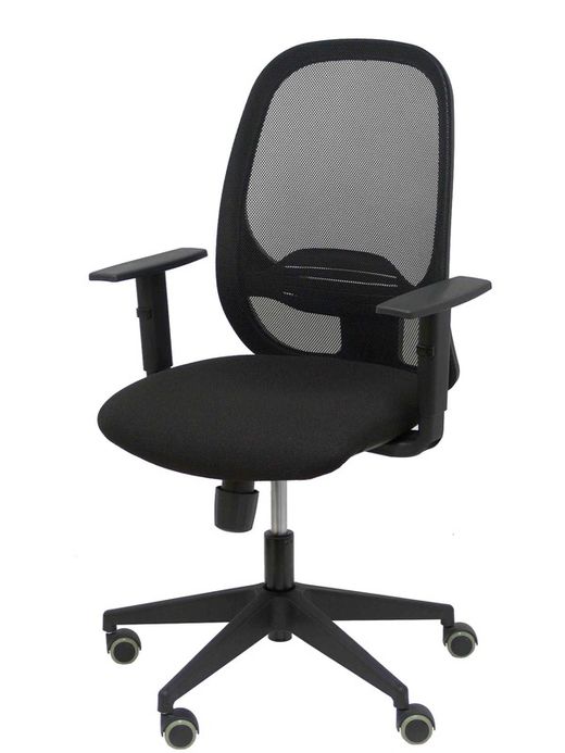 Modelo Cilanco negra - Silla de oficina ergonómica con mecanismo sincro, brazos regulables y ajustable en altura - Respaldo negro, tapizado en malla transpirable en color negro y asiento tapizado en tejido BALI color negro.