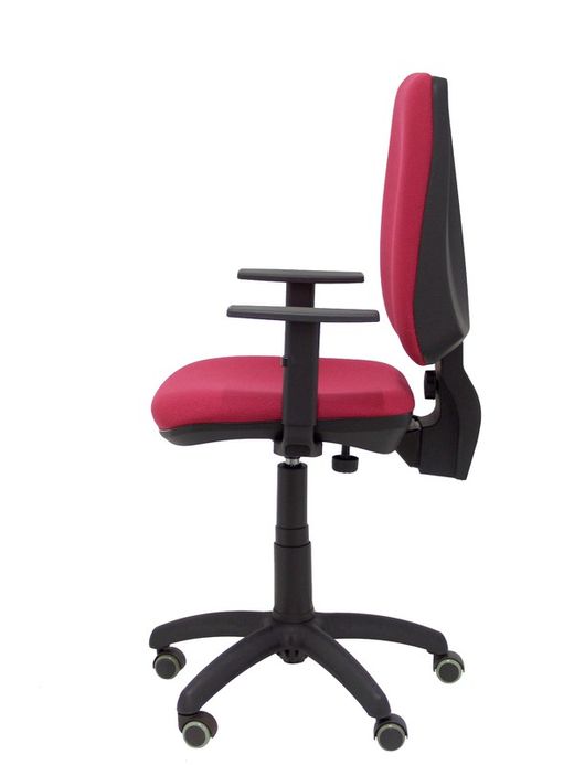 Modelo Elche CP - Silla de oficina ergonómica con mecanismo permanente, regulable en altura y ruedas de parqué - Asiento y respaldo tapizados en tejido BALI color granate (BRAZOS REGULABLES EN ALTURA)