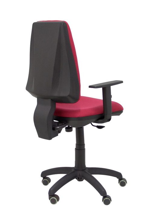 Modelo Elche CP - Silla de oficina ergonómica con mecanismo permanente, regulable en altura y ruedas de parqué - Asiento y respaldo tapizados en tejido BALI color granate (BRAZOS REGULABLES EN ALTURA)