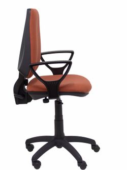 Modelo Elche CP - Silla de oficina ergonómica con mecanismo permanente y regulable en altura - Asiento y respaldo tapizados en tejido BALI color marrón (BRAZOS FIJOS INCLUIDOS)