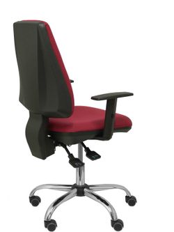 Modelo Elche S 24 horas - Silla de oficina ergonómica con mecanismo asincro y regulable en altura - Asiento y respaldo tapizados en tejido BALI color granate - Brazos regulables - Espuma viscoelástica (USO INTENSIVO 24 HORAS)