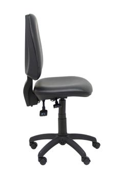 Modelo Elche S -  Silla de oficina ergonómica con mecanismo asincro, regulable en altura y ruedas de nailon. Asiento y respaldo tapizados en similpiel color negro.