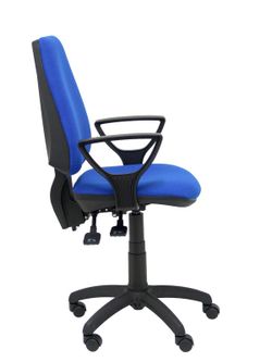 Modelo Elche S - Silla de oficina ergonómica con mecanismo asincro, regulable en altura y ruedas de nailon - Asiento y respaldo tapizados en tejido BALI color azul (BRAZOS FIJOS INCLUIDOS)
