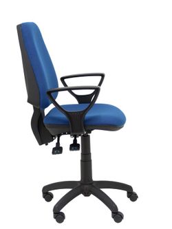 Modelo Elche S - Silla de oficina ergonómica con mecanismo asincro, regulable en altura y ruedas de nailon - Asiento y respaldo tapizados en tejido BALI color azul marino (BRAZOS FIJOS INCLUIDOS)
