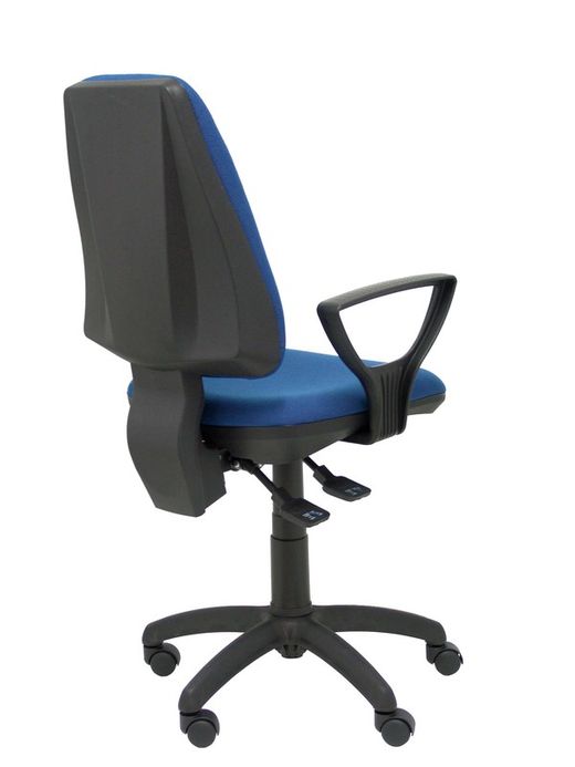 Modelo Elche S - Silla de oficina ergonómica con mecanismo asincro, regulable en altura y ruedas de nailon - Asiento y respaldo tapizados en tejido BALI color azul marino (BRAZOS FIJOS INCLUIDOS)