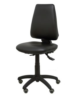 Modelo Elche S -  Silla de oficina ergonómica con mecanismo asincro, regulable en altura y ruedas de parqué. Asiento y respaldo tapizados en similpiel color negro.