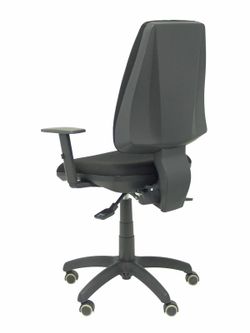 Modelo Elche S - Silla de oficina ergonómica con mecanismo asincro, regulable en altura y ruedas de parqué - Asiento y respaldo tapizados en tejido BALI color negro. (BRAZOS REGULABLES EN ALTURA)