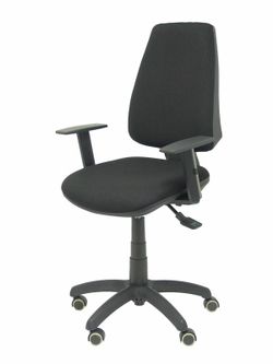 Modelo Elche S - Silla de oficina ergonómica con mecanismo asincro, regulable en altura y ruedas de parqué - Asiento y respaldo tapizados en tejido BALI color negro. (BRAZOS REGULABLES EN ALTURA)