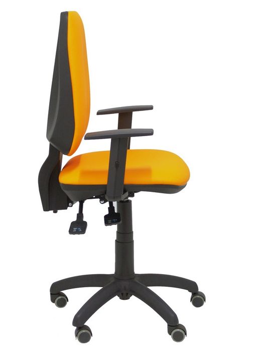 Modelo Elche S - Silla de oficina ergonómica con mecanismo asincro y regulable en altura. Ruedas de goma especiales para suelos delicados - Asiento y respaldo tapizados en similpiel color naranja (BRAZOS REGULABLES INCLUIDOS)