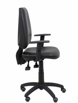 Modelo Elche S - Silla de oficina ergonómica con mecanismo asincro y regulable en altura. Ruedas de goma especiales para suelos delicados - Asiento y respaldo tapizados en similpiel color negro (BRAZOS REGULABLES INCLUIDOS)