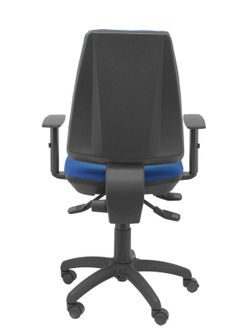 Modelo Elche S - Silla de oficina ergonómica con mecanismo sincro, regulable en altura y ruedas de nailon - Asiento y respaldo tapizados en tejido BALI color azul (BRAZOS REGULABLES EN ALTURA)