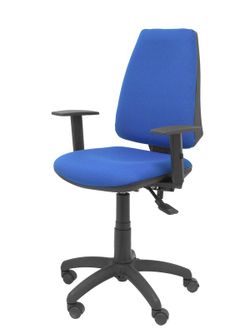 Modelo Elche S - Silla de oficina ergonómica con mecanismo sincro, regulable en altura y ruedas de nailon - Asiento y respaldo tapizados en tejido BALI color azul (BRAZOS REGULABLES EN ALTURA)