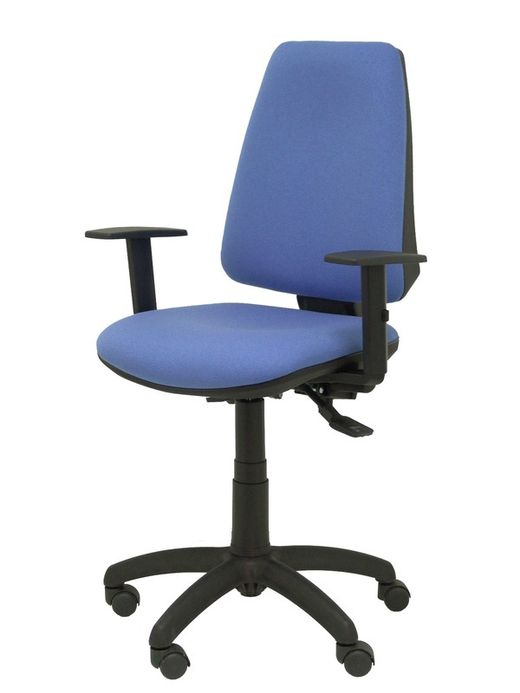 Modelo Elche S - Silla de oficina ergonómica con mecanismo sincro, regulable en altura y ruedas de nailon - Asiento y respaldo tapizados en tejido BALI color azul claro (BRAZOS REGULABLES EN ALTURA)
