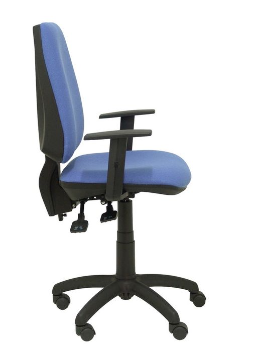 Modelo Elche S - Silla de oficina ergonómica con mecanismo sincro, regulable en altura y ruedas de nailon - Asiento y respaldo tapizados en tejido BALI color azul claro (BRAZOS REGULABLES EN ALTURA)