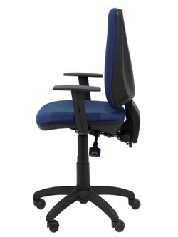 Modelo Elche S - Silla de oficina ergonómica con mecanismo sincro, regulable en altura y ruedas de nailon - Asiento y respaldo tapizados en tejido BALI color azul marino (BRAZOS REGULABLES EN ALTURA)