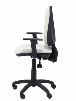 Modelo Elche S - Silla de oficina ergonómica con mecanismo sincro, regulable en altura y ruedas de nailon - Asiento y respaldo tapizados en tejido BALI color gris (BRAZOS REGULABLES EN ALTURA)