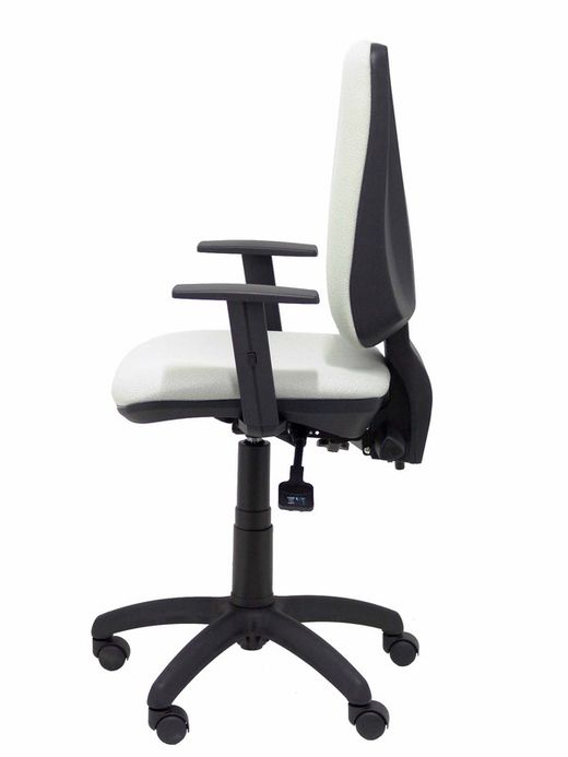 Modelo Elche S - Silla de oficina ergonómica con mecanismo sincro, regulable en altura y ruedas de nailon - Asiento y respaldo tapizados en tejido BALI color gris (BRAZOS REGULABLES EN ALTURA)