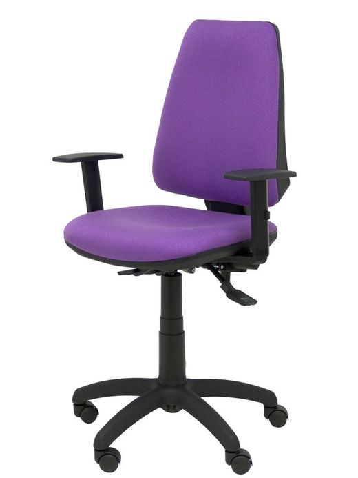 Modelo Elche S - Silla de oficina ergonómica con mecanismo sincro, regulable en altura y ruedas de nailon - Asiento y respaldo tapizados en tejido BALI color lila (BRAZOS REGULABLES EN ALTURA)