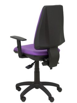 Modelo Elche S - Silla de oficina ergonómica con mecanismo sincro, regulable en altura y ruedas de nailon - Asiento y respaldo tapizados en tejido BALI color lila (BRAZOS REGULABLES EN ALTURA)