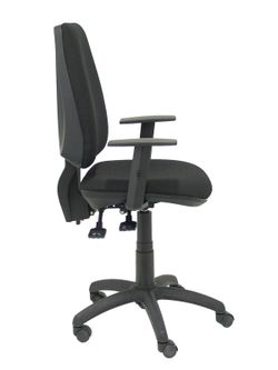 Modelo Elche S - Silla de oficina ergonómica con mecanismo sincro, regulable en altura y ruedas de nailon - Asiento y respaldo tapizados en tejido BALI color negro (BRAZOS REGULABLES EN ALTURA)