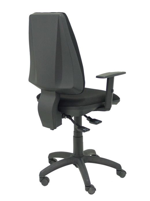Modelo Elche S - Silla de oficina ergonómica con mecanismo sincro, regulable en altura y ruedas de nailon - Asiento y respaldo tapizados en tejido BALI color negro (BRAZOS REGULABLES EN ALTURA)