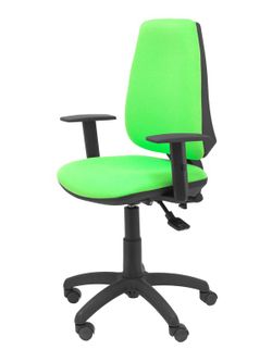 Modelo Elche S - Silla de oficina ergonómica con mecanismo sincro, regulable en altura y ruedas de nailon - Asiento y respaldo tapizados en tejido BALI color pistacho (BRAZOS REGULABLES EN ALTURA)