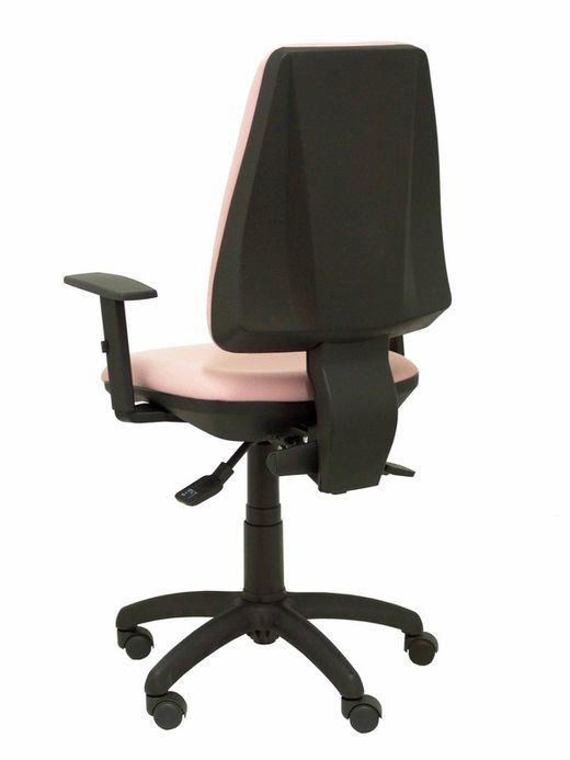 Modelo Elche S - Silla de oficina ergonómica con mecanismo sincro, regulable en altura y ruedas de nailon - Asiento y respaldo tapizados en tejido BALI color rosa (BRAZOS REGULABLES EN ALTURA)
