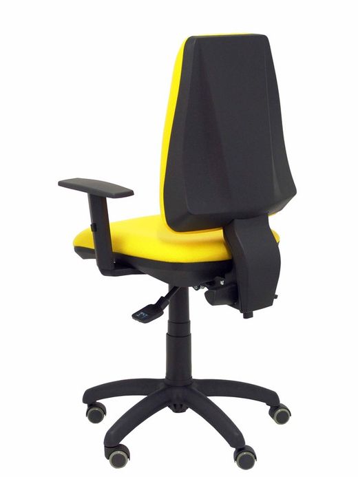 Modelo Elche S - Silla de oficina ergonómica con mecanismo sincro, regulable en altura y ruedas de parqué - Asiento y respaldo tapizados en tejido BALI color amarillo (BRAZOS REGULABLES EN ALTURA)
