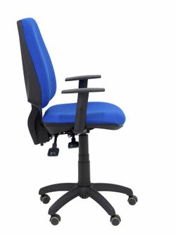 Modelo Elche S - Silla de oficina ergonómica con mecanismo sincro, regulable en altura y ruedas de parqué - Asiento y respaldo tapizados en tejido BALI color azul (BRAZOS REGULABLES EN ALTURA)