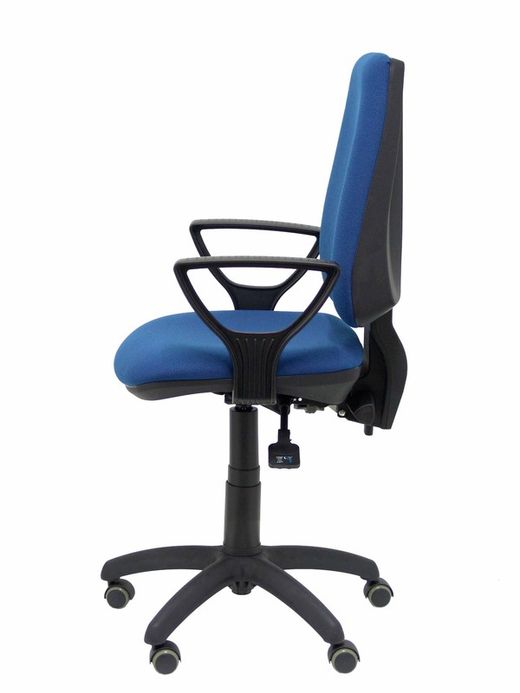 Modelo Elche S - Silla de oficina ergonómica con mecanismo sincro, regulable en altura y ruedas de parqué - Asiento y respaldo tapizados en tejido BALI color azul marino (BRAZOS FIJOS INCLUIDOS)