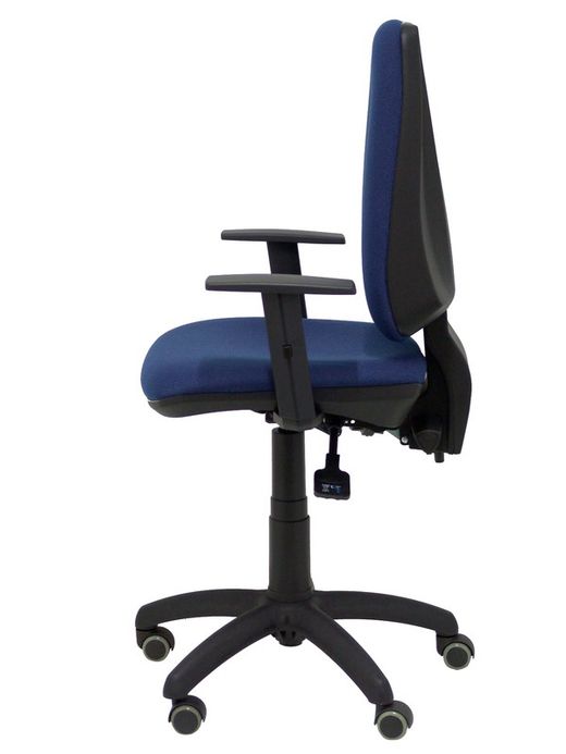 Modelo Elche S - Silla de oficina ergonómica con mecanismo sincro, regulable en altura y ruedas de parqué - Asiento y respaldo tapizados en tejido BALI color azul marino (BRAZOS REGULABLES EN ALTURA)