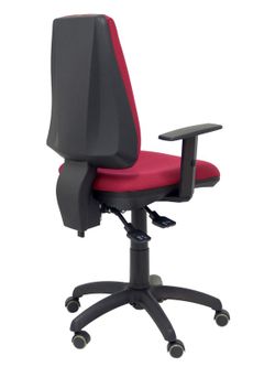 Modelo Elche S - Silla de oficina ergonómica con mecanismo sincro, regulable en altura y ruedas de parqué - Asiento y respaldo tapizados en tejido BALI color granate (BRAZOS REGULABLES EN ALTURA)