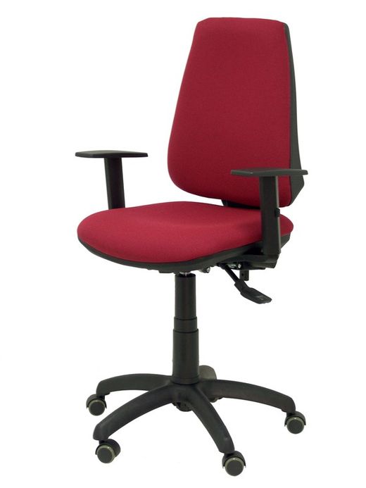 Modelo Elche S - Silla de oficina ergonómica con mecanismo sincro, regulable en altura y ruedas de parqué - Asiento y respaldo tapizados en tejido BALI color granate (BRAZOS REGULABLES EN ALTURA)