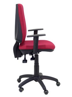 Modelo Elche S - Silla de oficina ergonómica con mecanismo sincro, regulable en altura y ruedas de parqué - Asiento y respaldo tapizados en tejido BALI color granate (BRAZOS REGULABLES EN ALTURA)