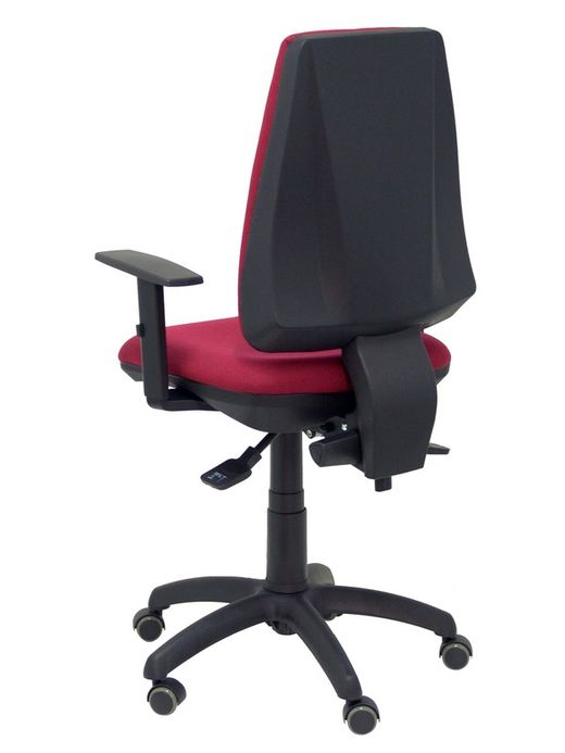 Modelo Elche S - Silla de oficina ergonómica con mecanismo sincro, regulable en altura y ruedas de parqué - Asiento y respaldo tapizados en tejido BALI color granate (BRAZOS REGULABLES EN ALTURA)