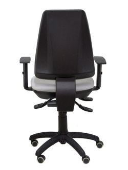 Modelo Elche S - Silla de oficina ergonómica con mecanismo sincro, regulable en altura y ruedas de parqué - Asiento y respaldo tapizados en tejido BALI color gris (BRAZOS REGULABLES EN ALTURA)