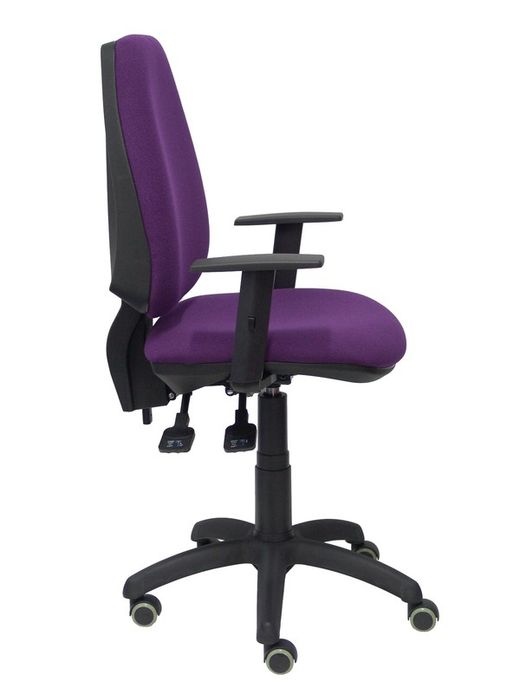 Modelo Elche S - Silla de oficina ergonómica con mecanismo sincro, regulable en altura y ruedas de parqué - Asiento y respaldo tapizados en tejido BALI color morado (BRAZOS REGULABLES EN ALTURA)