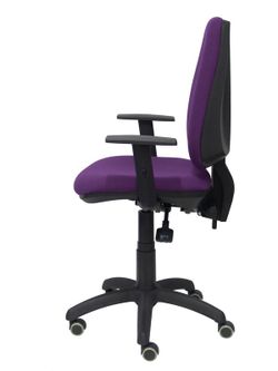 Modelo Elche S - Silla de oficina ergonómica con mecanismo sincro, regulable en altura y ruedas de parqué - Asiento y respaldo tapizados en tejido BALI color morado (BRAZOS REGULABLES EN ALTURA)