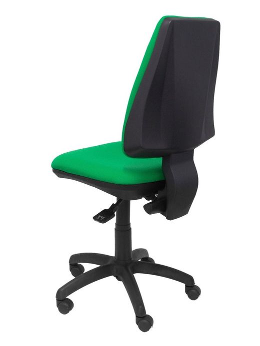 Modelo Elche S - Silla de oficina ergonómica con mecanismo sincro, regulable en altura y ruedas de parqué  Asiento y respaldo tapizados en tejido BALI color verde