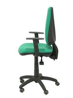 Modelo Elche S - Silla de oficina ergonómica con mecanismo sincro, regulable en altura y ruedas de parqué - Asiento y respaldo tapizados en tejido BALI color verde esmeralda (BRAZOS REGULABLES EN ALTURA)