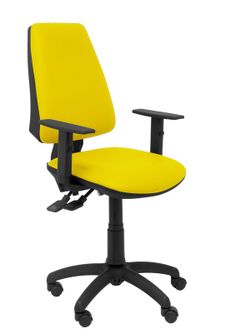Modelo Elche S - Silla de oficina ergonómica con mecanismo sincro y regulable en altura - Asiento y respaldo tapizados en similpiel color amarillo (BRAZOS REGULABLES INCLUIDOS)