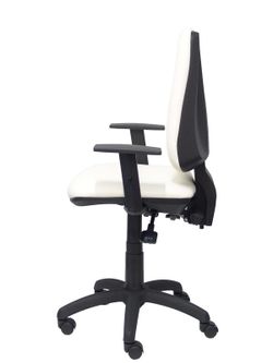 Modelo Elche S - Silla de oficina ergonómica con mecanismo sincro y regulable en altura - Asiento y respaldo tapizados en similpiel color blanco (BRAZOS REGULABLES INCLUIDOS)