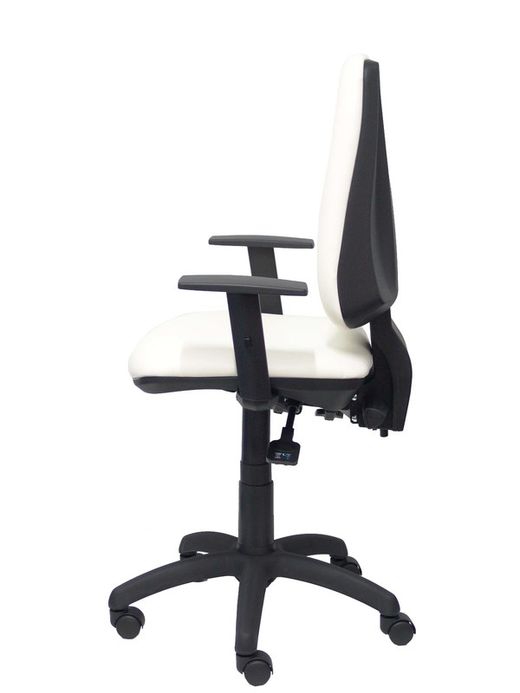 Modelo Elche S - Silla de oficina ergonómica con mecanismo sincro y regulable en altura - Asiento y respaldo tapizados en similpiel color blanco (BRAZOS REGULABLES INCLUIDOS)